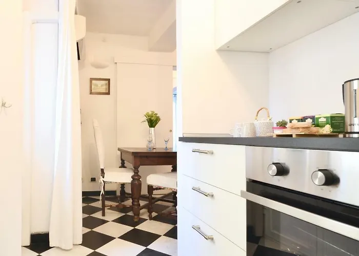 아파트 Balcony Sea View - Bilocale Vista Mare 산타마르게리타리구레